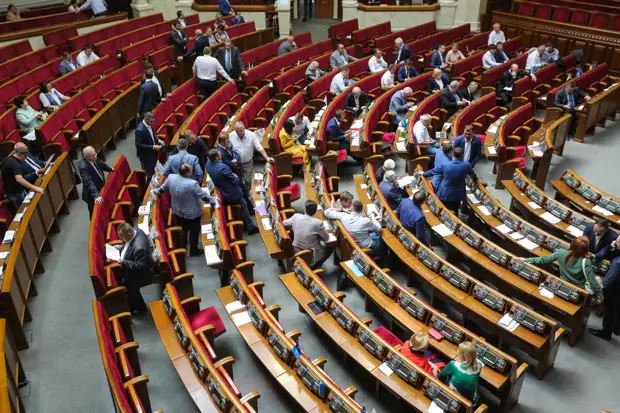 «Никакая коалиция Зеленскому не нужна»: как могут изменить ситуацию на Украине итоги выборов в Раду