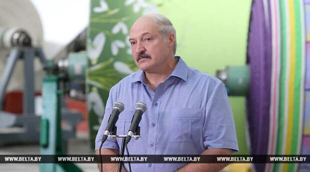 Лукашенко: давайте поживем на своих товарах и отдохнем у себя