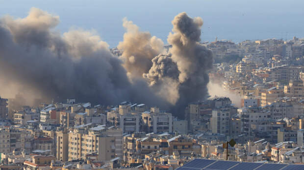 «Сравнять с землей»: Белый дом назвал цели ударов по Ирану