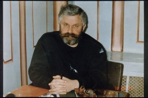 Подборка атмосферных кадров из 90-х