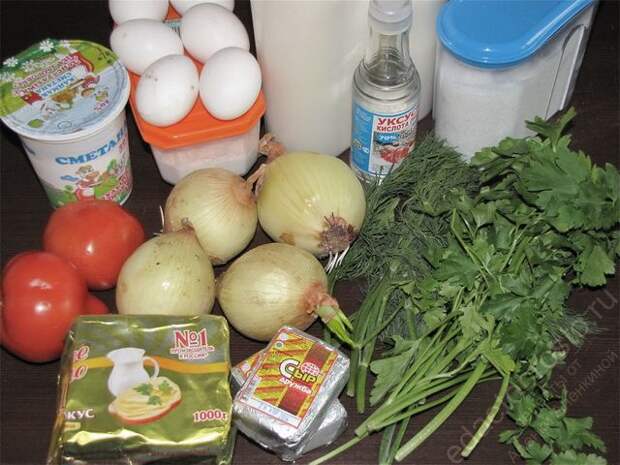 ингредиенты для лукового пирога