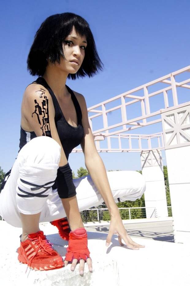 еще одно фото косплея на игру Mirror's Edge