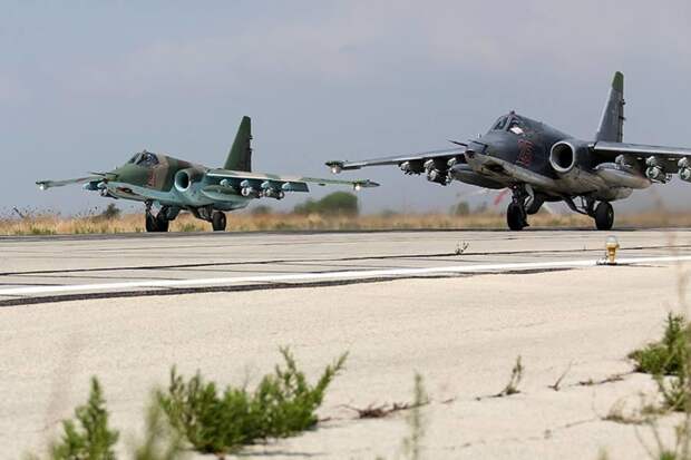 Минобороны РФ опубликовало фотографии боевых вылетов российских ВКС с авиабазы в Сирии