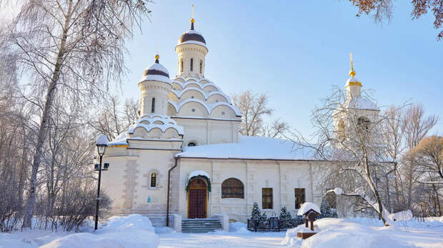 В Москве отреставрировали церковь Живоначальной Троицы в Хорошеве