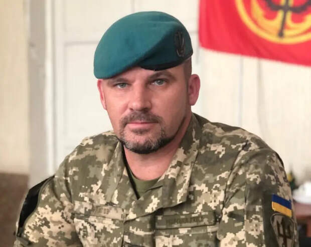Бежал из Мариуполя «чуть ли не в женской одежде»: Рогов рассказал о новом командующем Объединёнными силами ВСУ