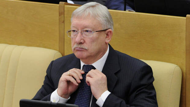 Сенатор Олег Морозов, архивное фото