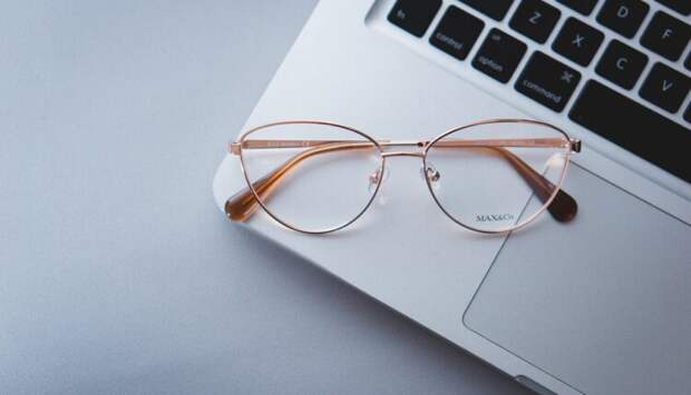 Как сохранить зрение при работе за компьютером: 10 эффективных способов