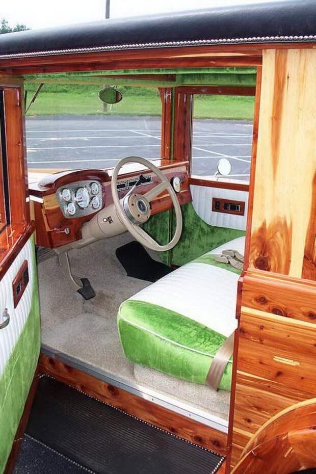 Сборщик мебели собрал и автомобиль! (22 фото)