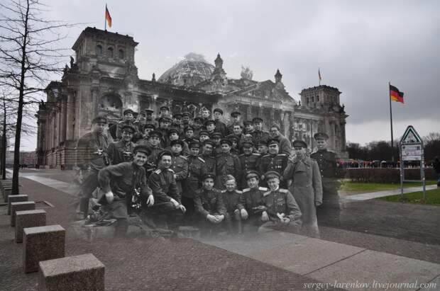 13. Берлин 1945-2010 Военные корреспонденты у Рейхстага. Им я обязан осуществлением этого проекта. Связь времен, берлин, история, фото