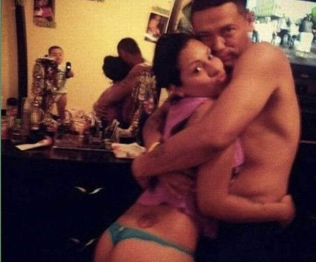 15. "Сынуль, сфотографируй нас!" 15. "Сынуль, сфотографируй нас!" мать, поведение, ужас
