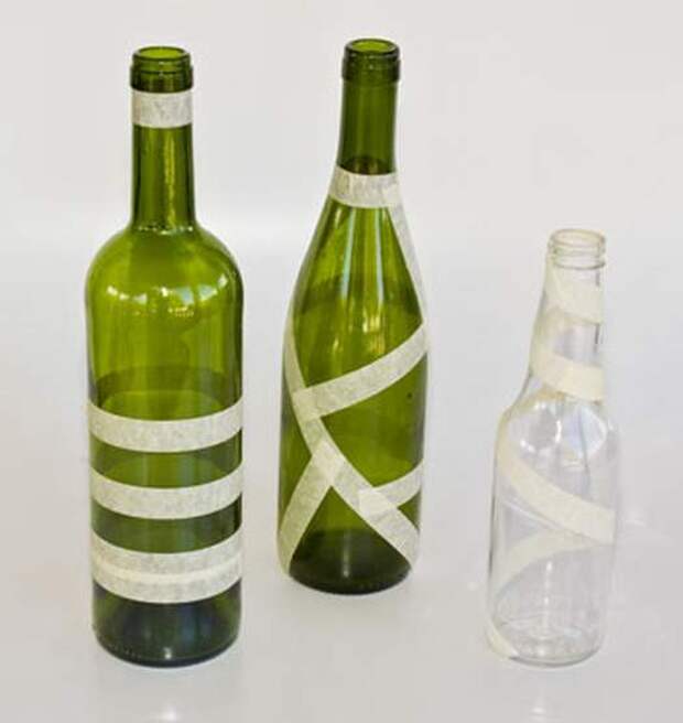 Как легко превратить стеклянную бутылку в вазу