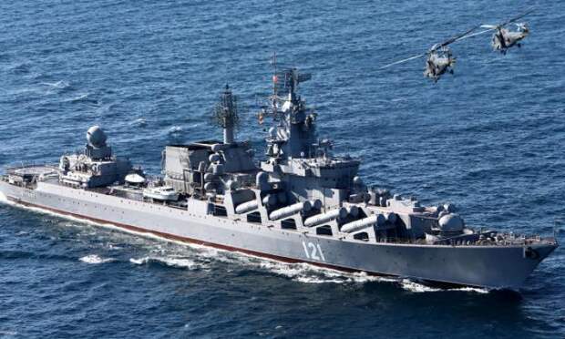 Эсминец США Carney начал наблюдать за крейсером "Москва"
