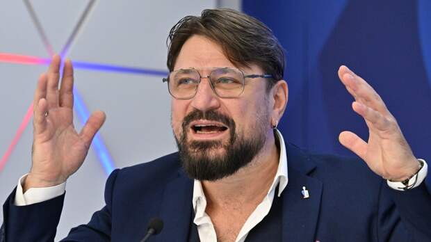 «Я молчу про рукоприкладство»: Мария Гуськова подала на развод с Виктором Логиновым и обвинила его в угрозах