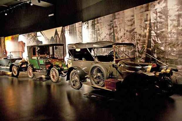 Музей авто истории в турине, италия. (трафик)