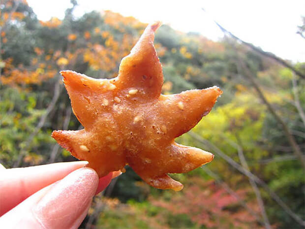 Fried Maple Leaves