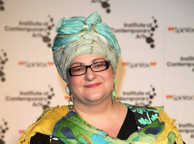 Camila Batmanghelidjh, the founder of Kids Company, a renowned south London children's charity, is to step down after 20 years as its chief executive.