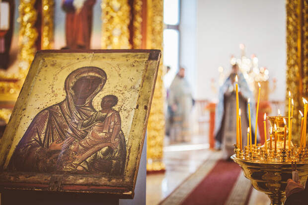 Почему иконы должны храниться в музеях