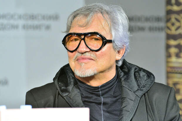 Телеведущий Дибров опроверг, что у него был открытый брак с бывшей женой