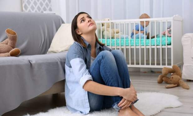 Материнское выгорание: как с ним справиться и почему ванна с пеной не поможет