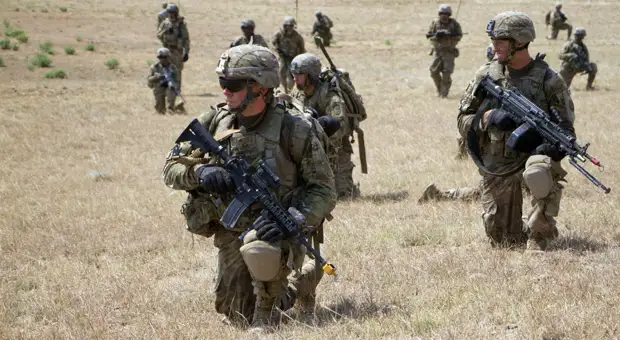 «Сомнительное обоснование»: зачем США поставили в Европу крупнейшую за последние 20 лет партию боеприпасов