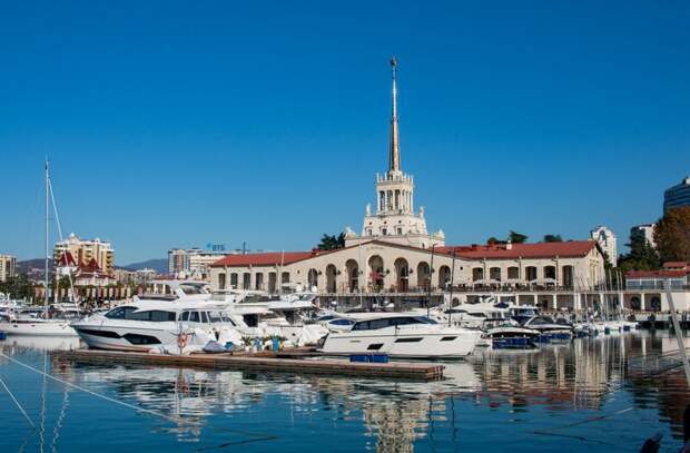 Начало реставрации исторического здания морского порта в Сочи запланировано на конец 2024 года