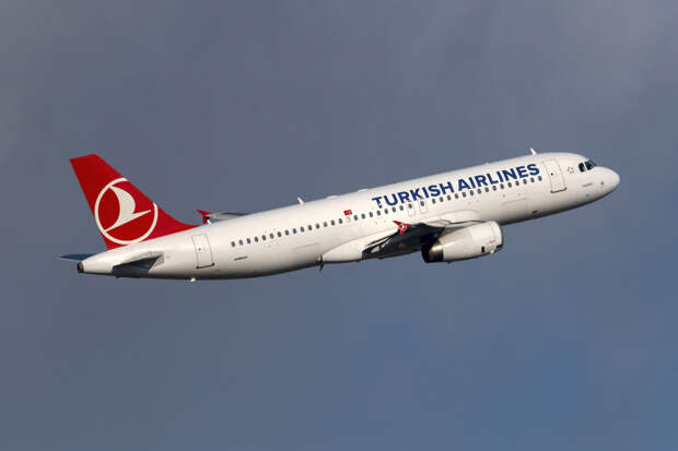 Иностранная авиакомпания отменила рейс из Москвы после объявления посадки