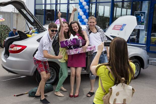 Сегодня АВТОВАЗ повысил цены на LADA