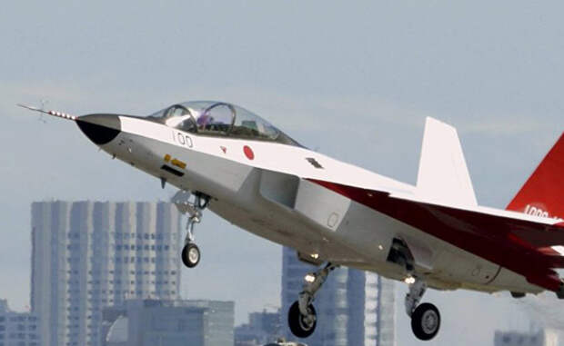 Кроме того, концерн Mitsubishi реализует на X-2 эксклюзивную технологию самовосстановления управления полетом. Таким образом, компьютерная система станет учитывать полученные в бою повреждения, чтобы корректировать поведение всей машины в целом.