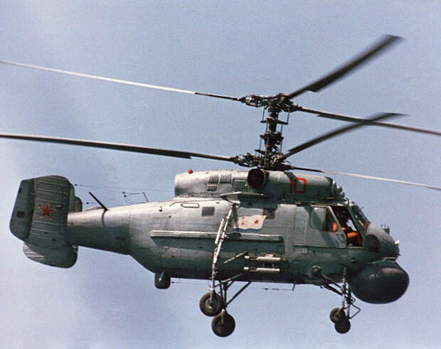 КА-25 противолодочный вертолёт