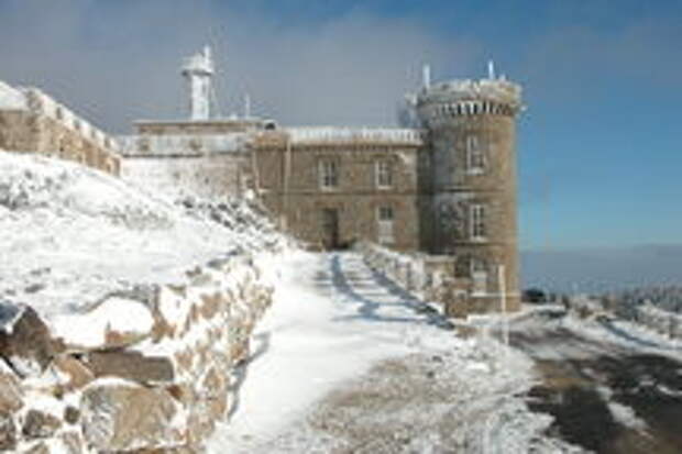 The observatory in winter.