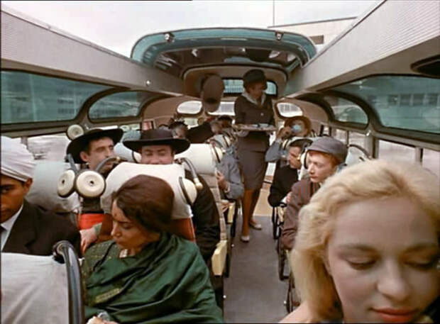 Полностью прозрачный экскурсионный автобус Полностью прозрачный экскурсионный автобус citroen, автобус, экскурсионный автобус