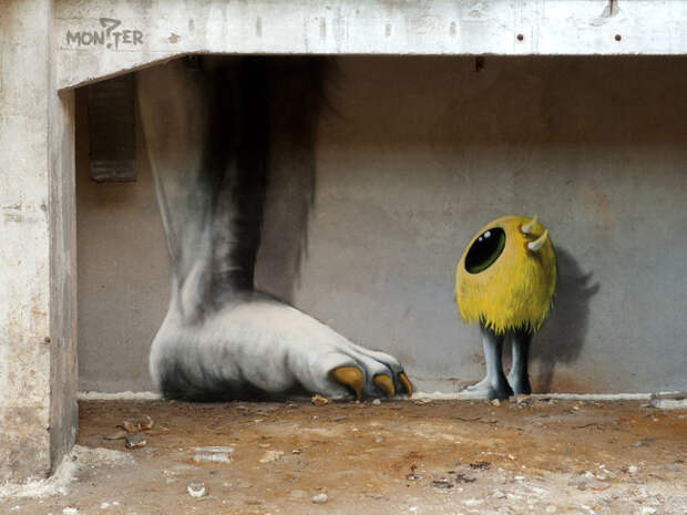 Художник рисует монстров на стенах заброшенных зданий Берлина  Источник граффити, интересно