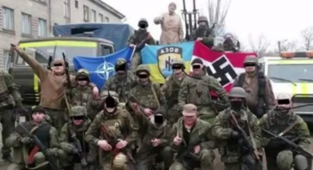 Фото с Гитлером: украинские военные бахвалятся своим фашизмом