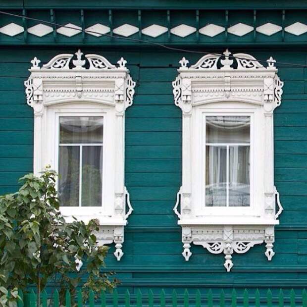 о чем рассказывают наличники на старых окнах 