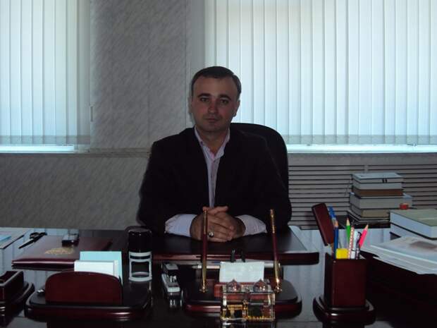 Кемрюгов Аслан Аминович – «демократ», которому закон не писан Кемрюгов Аслан Аминович – «демократ», которому закон не писан