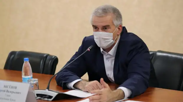 Аксёнов пригрозил увольнением директорам муниципальных рынков