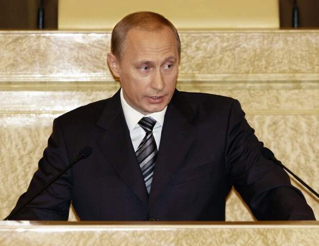 26 мая 2004 года глава государства обозначил в послании приоритетные задачи: доступность жилья, повышение благосостояния граждан, удвоение ВВП не за десять лет, как говорилось ранее, а к 2010 году, реформы в сфере здравоохранения, образования, бюджетная реформа и реформа транспортной инфраструктуры, снижение инфляции до 3% в год