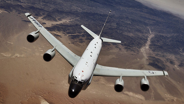 Американский самолет-разведчик RC-135U. Архивное фото Американский самолет-разведчик RC-135U. Архивное фото