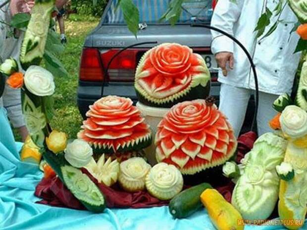 Искусство из ягод и овощей..