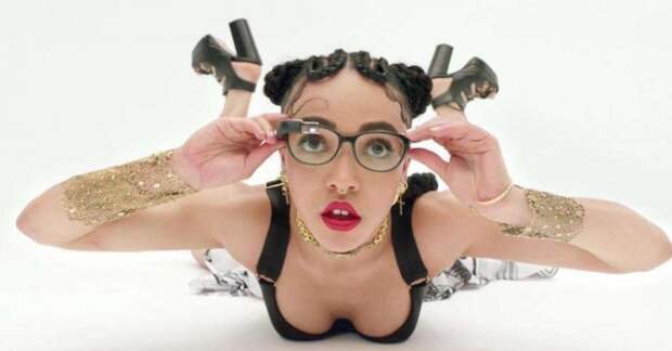 FKA Twigs for Google Glass-01