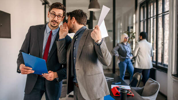 Ученые нашли пользу в сплетнях о начальстве