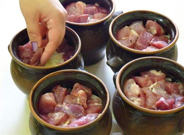 Жаркое в горшочках - пошаговый кулинарный фото-рецепт