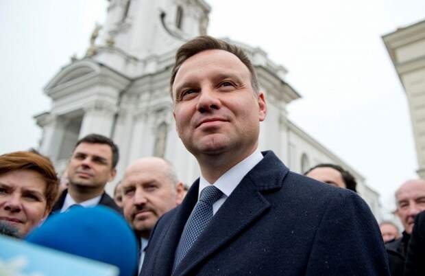 25 мая в Польше подвели итоги второго тура президентских выборов: победу одержал 43-летний Анджей Дуда.