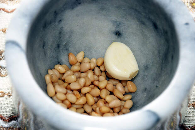 fish-with-pinenuts_03 (700x468, 288Kb)