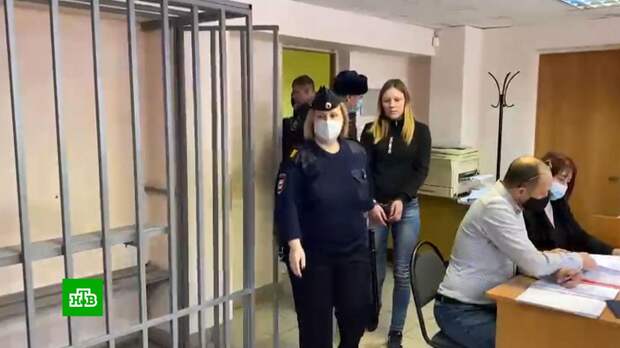 Выбросившие тело младенца в реку предстали перед судом