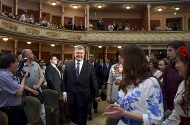 Отныне на Украине отменяются все национальности, кроме "украинец" или очередной бред Порошенко .
