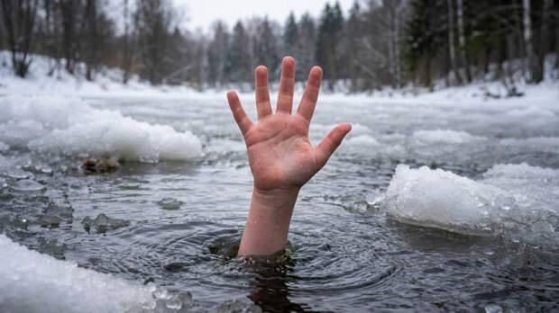 Кричали о помощи и цеплялись за лед: есть ли шанс найти оставшихся пропавших в Звенигороде детей живыми