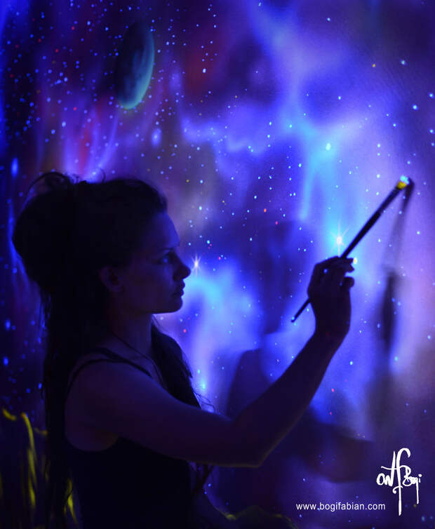 Glowing-murals-by-Bogi-Fabian-wcth11