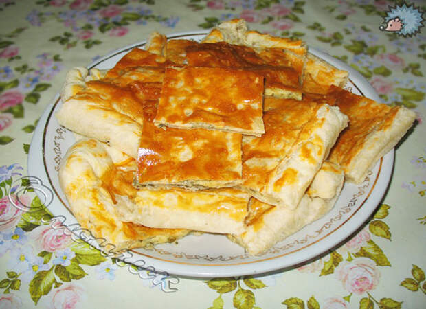 Сырный пирог с морковью