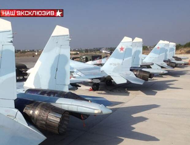 Истребители Су-30СМ готовятся к боевому вылету в Сирии